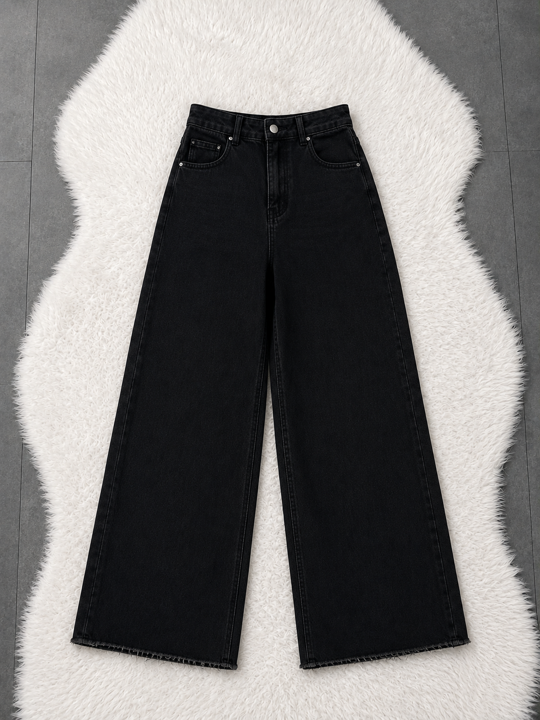 Sporty Black Wide-Leg Pants